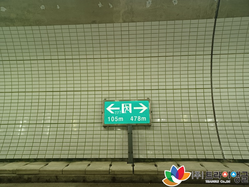 f5bc44e0c865dccbcb4bb8f5065d8ffb_1661832