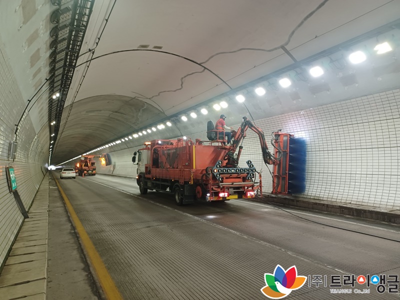 f5bc44e0c865dccbcb4bb8f5065d8ffb_1661832