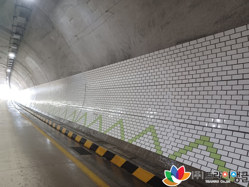 f5bc44e0c865dccbcb4bb8f5065d8ffb_1661833