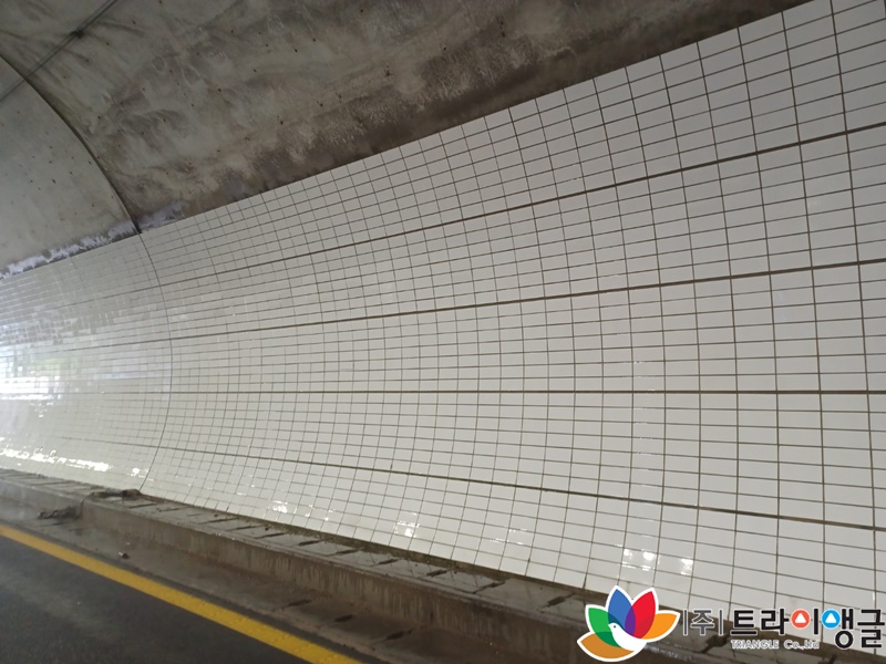 f5bc44e0c865dccbcb4bb8f5065d8ffb_1661833