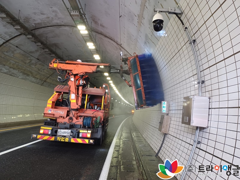 f5bc44e0c865dccbcb4bb8f5065d8ffb_1661833