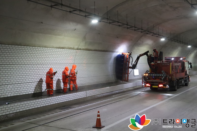 f5bc44e0c865dccbcb4bb8f5065d8ffb_1661835