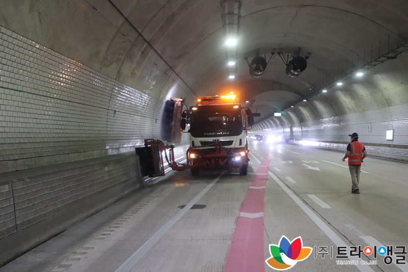 f5bc44e0c865dccbcb4bb8f5065d8ffb_1661836