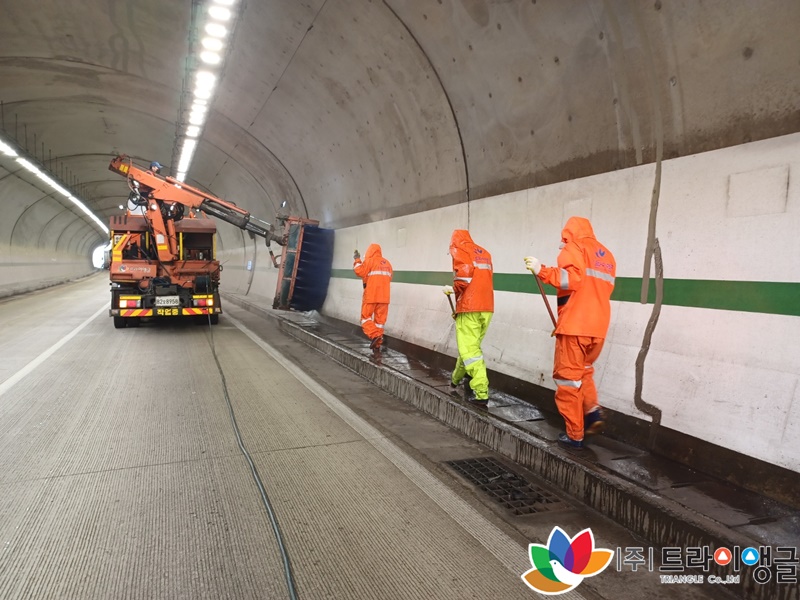 f5bc44e0c865dccbcb4bb8f5065d8ffb_1661838