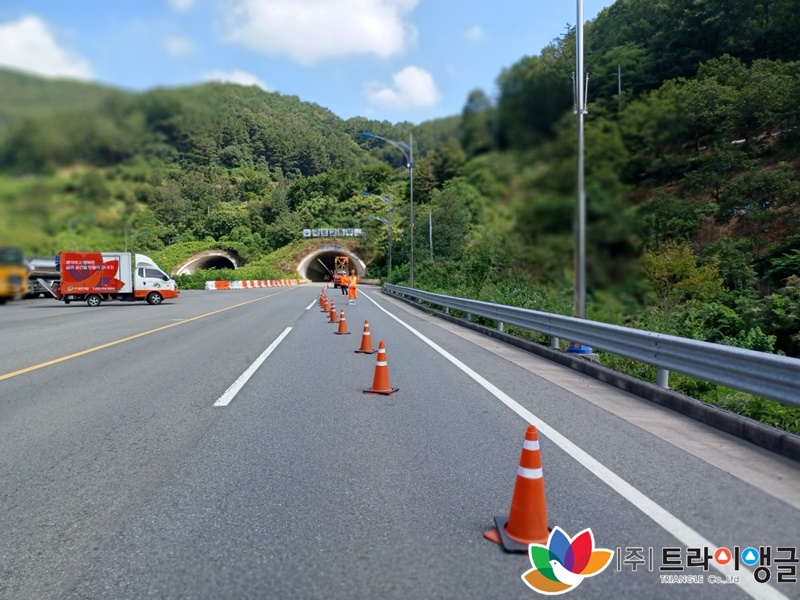 f5bc44e0c865dccbcb4bb8f5065d8ffb_1661839