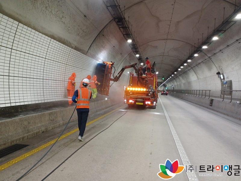 f5bc44e0c865dccbcb4bb8f5065d8ffb_1661839