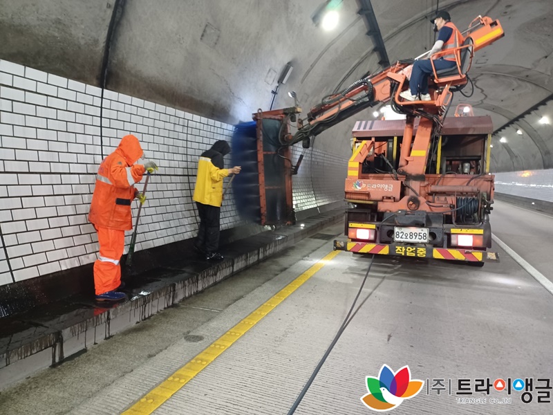 f5bc44e0c865dccbcb4bb8f5065d8ffb_1661840