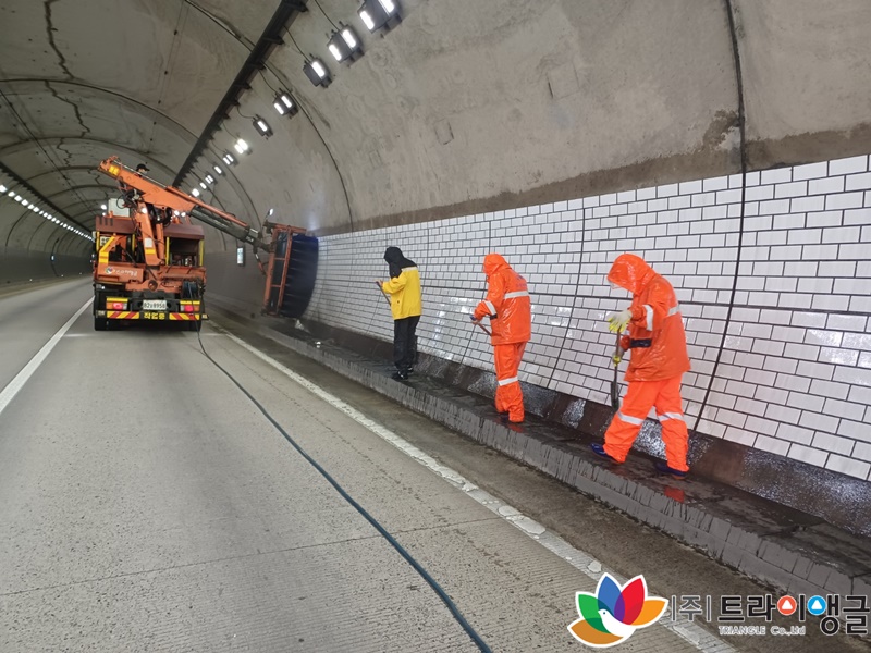 f5bc44e0c865dccbcb4bb8f5065d8ffb_1661840