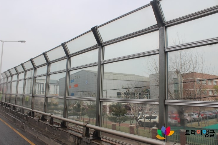 0c3cb84157acacaf451ef1ffbc30e203_1489221