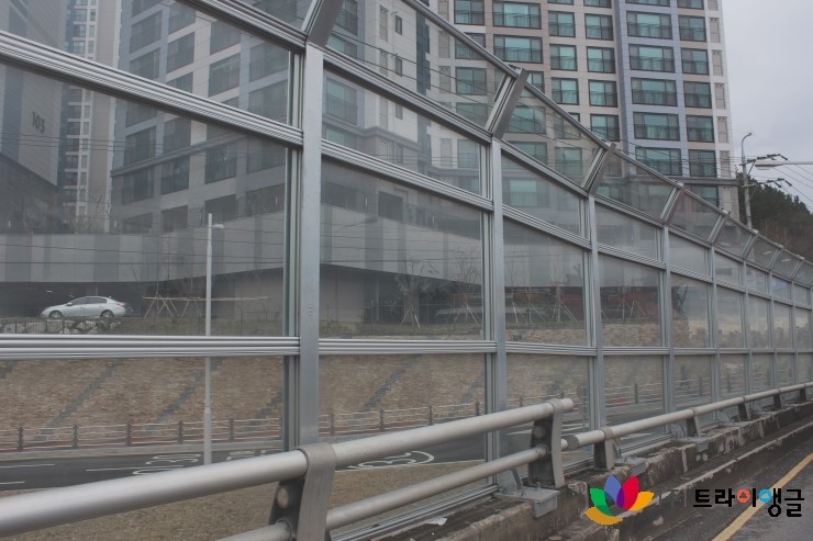 0c3cb84157acacaf451ef1ffbc30e203_1489221