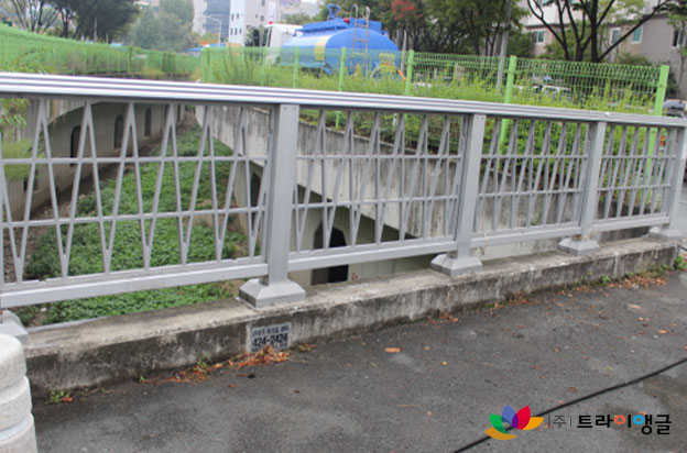 6fcf79a4c8d25e94d03c5408bdd78082_1490664