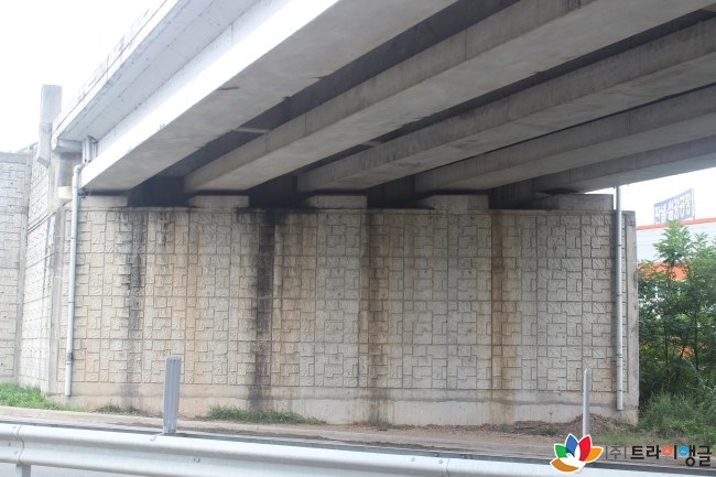 6fcf79a4c8d25e94d03c5408bdd78082_1490665