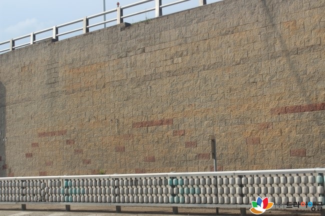 6fcf79a4c8d25e94d03c5408bdd78082_1490665