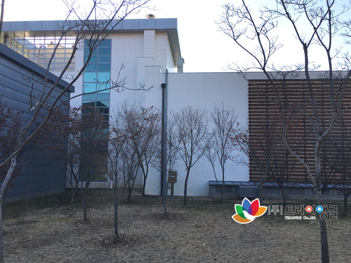 9a366e78a8ec1c97c81da8331a75e93b_1491268633_17.jpg 9a366e78a8ec1c97c81da8331a75e93b_1491268