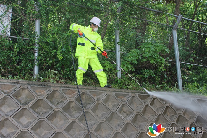 bcda8dc6a574de8a3f93c14bb7b29db1_1529459