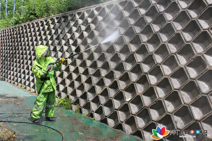 bcda8dc6a574de8a3f93c14bb7b29db1_1529459