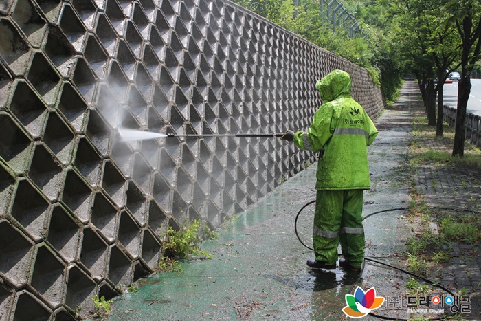 bcda8dc6a574de8a3f93c14bb7b29db1_1529459