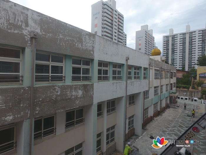 4cf05ef7ec2faec9049ddbdee82f9c19_1535355