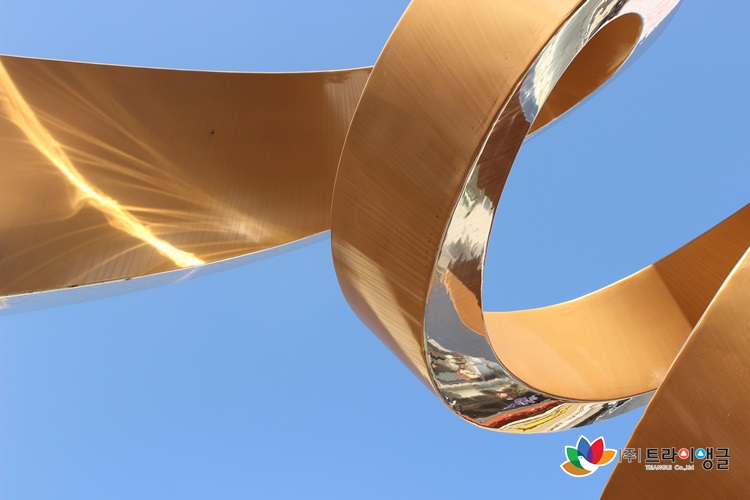 3f03276cbe428a7086d21a9651cf9a42_1539138