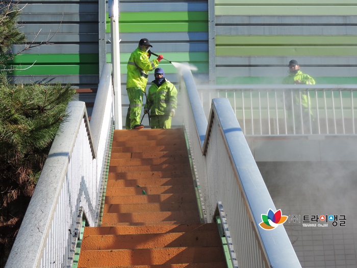 fe6f83ffc596b5861a18be30fca21d67_1545111