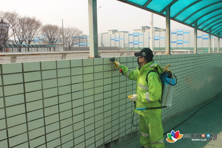 943eff9672e54ddd7112fdc10d9ff9f7_1553578