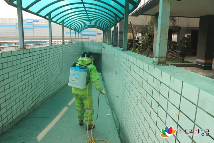 943eff9672e54ddd7112fdc10d9ff9f7_1553578