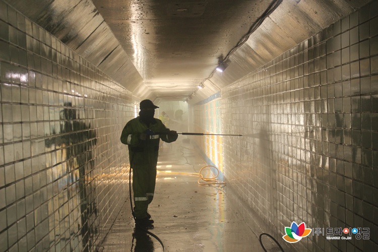 943eff9672e54ddd7112fdc10d9ff9f7_1553578