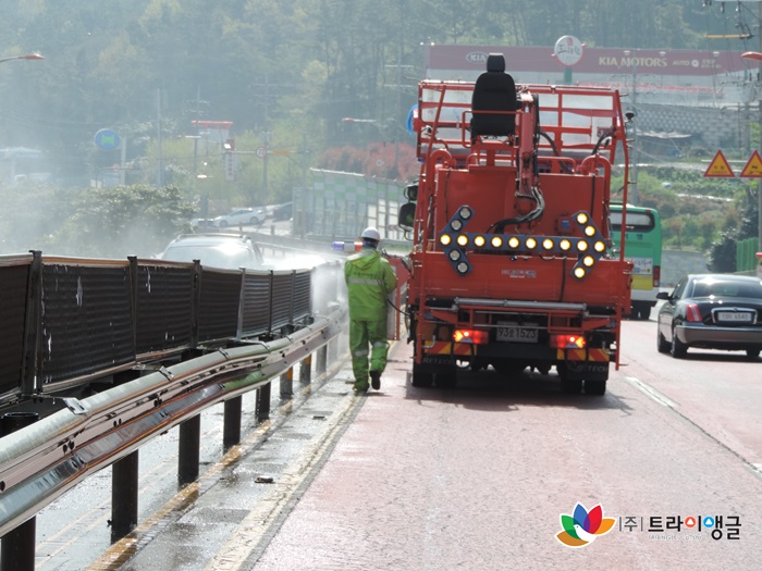 424d6c2dafa7dadbe584baf91cc19b0b_1555463