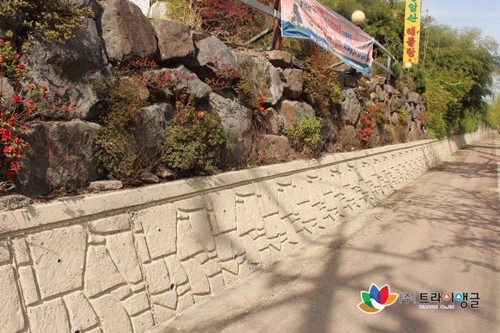 4629281afc6e0219611608f9a483c40b_1555400