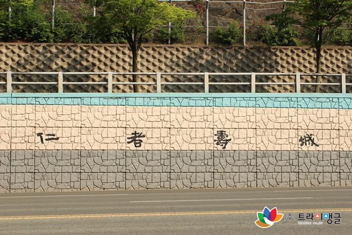 1b14a4911544291350023c915f866275_1559700