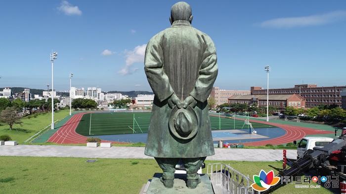 532a208d52b51dc10af48912e6d7fa2f_1566272