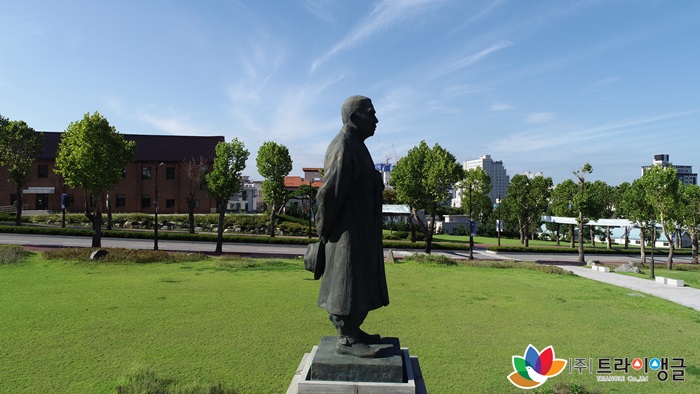 532a208d52b51dc10af48912e6d7fa2f_1566272