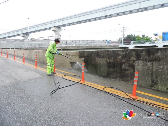 c4bc75a352c241d87a46e9ec0b7ef01e_1565766