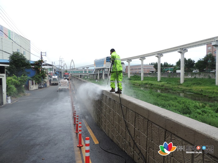 c4bc75a352c241d87a46e9ec0b7ef01e_1565766