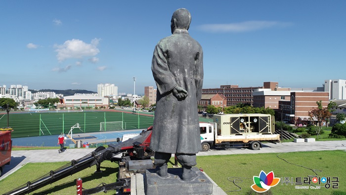 27e5c7ce93a459a923f59b1566b7edfa_1567910